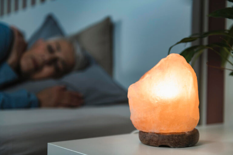 Read more about the article Create a Peaceful Space Retreat with a Himalayan Salt Lamp